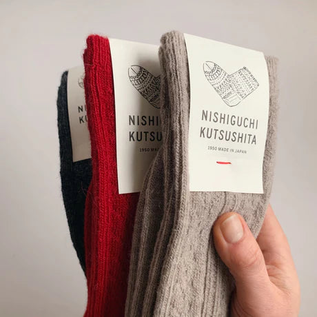 Nishiguchi Kutsushita: Praha Alpaca Wool Cable Socks