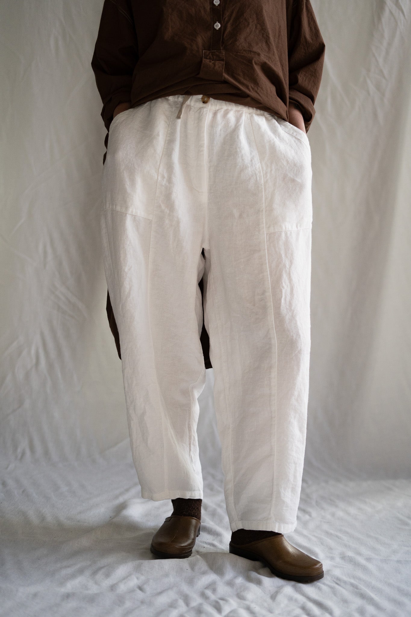 Frankie Peg Pant with Zipper - Mid Weight Linen