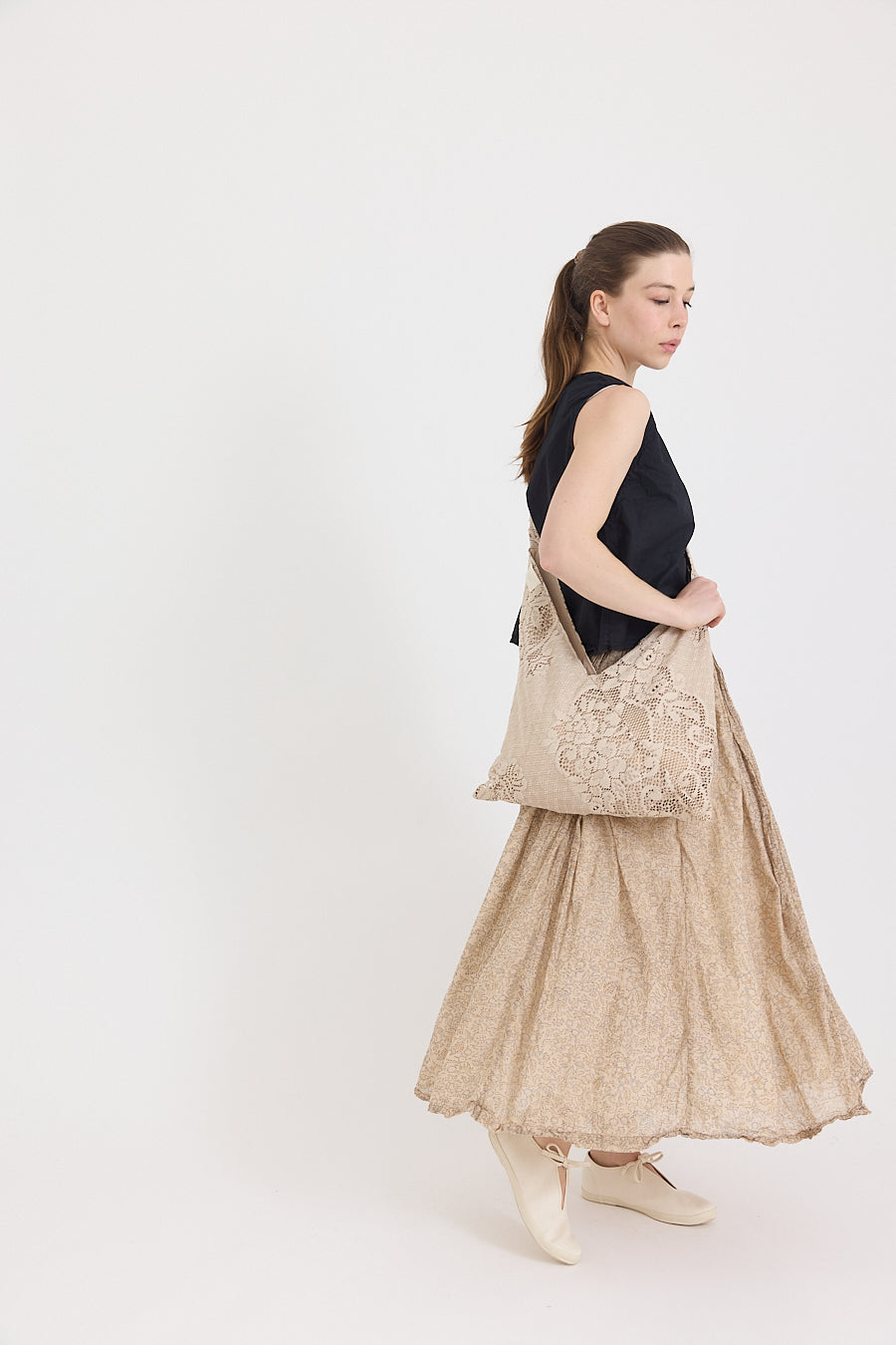 Azuma Shoulder Bag in Vintage lace