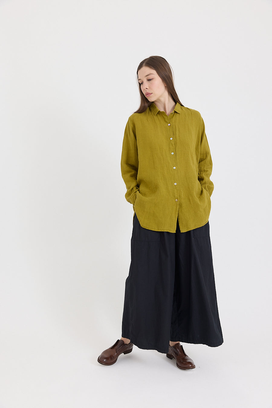 Man Shirt in Lightweight Linen
