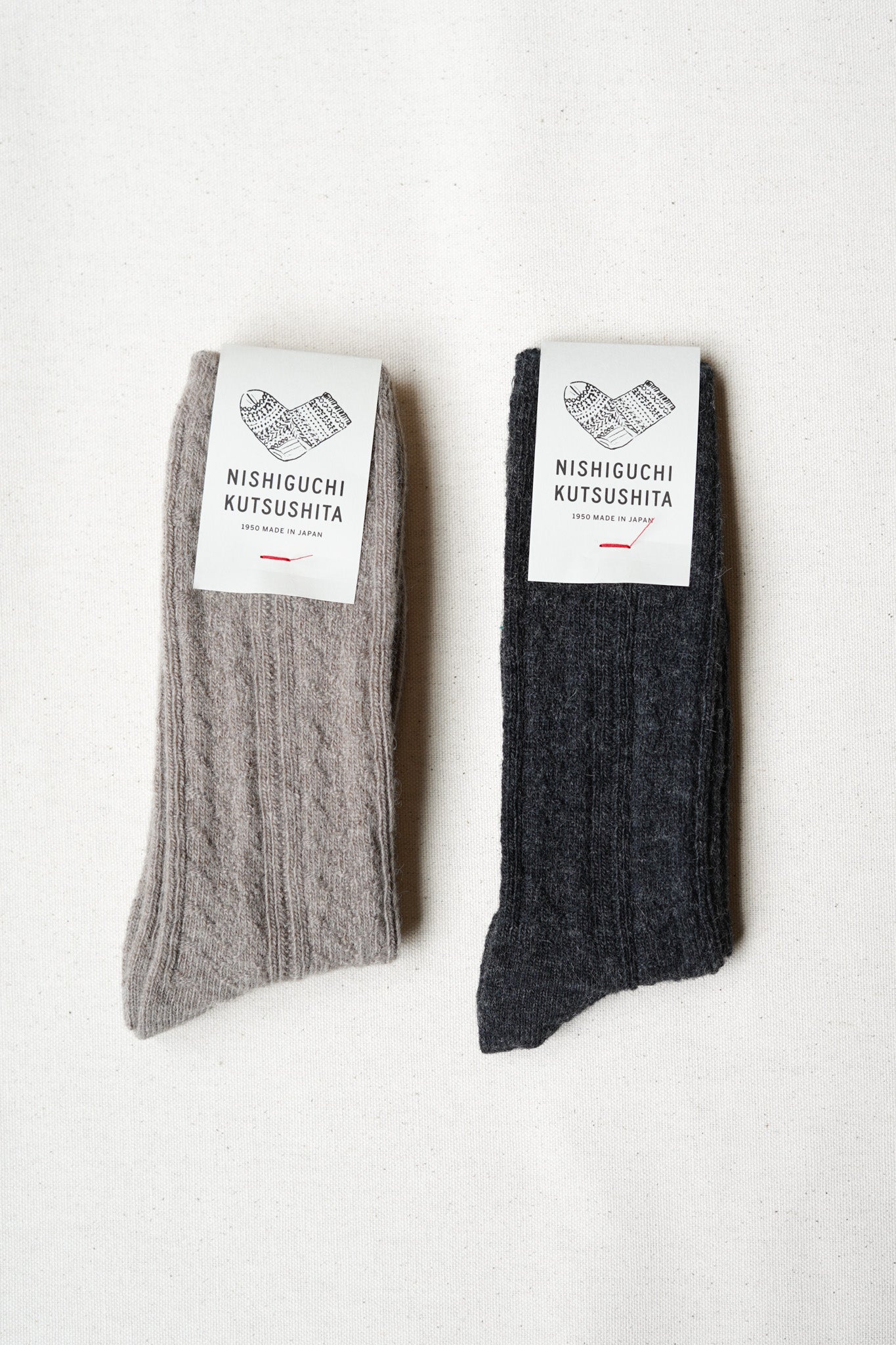 Nishiguchi Kutsushita: Praha Alpaca Wool Cable Socks