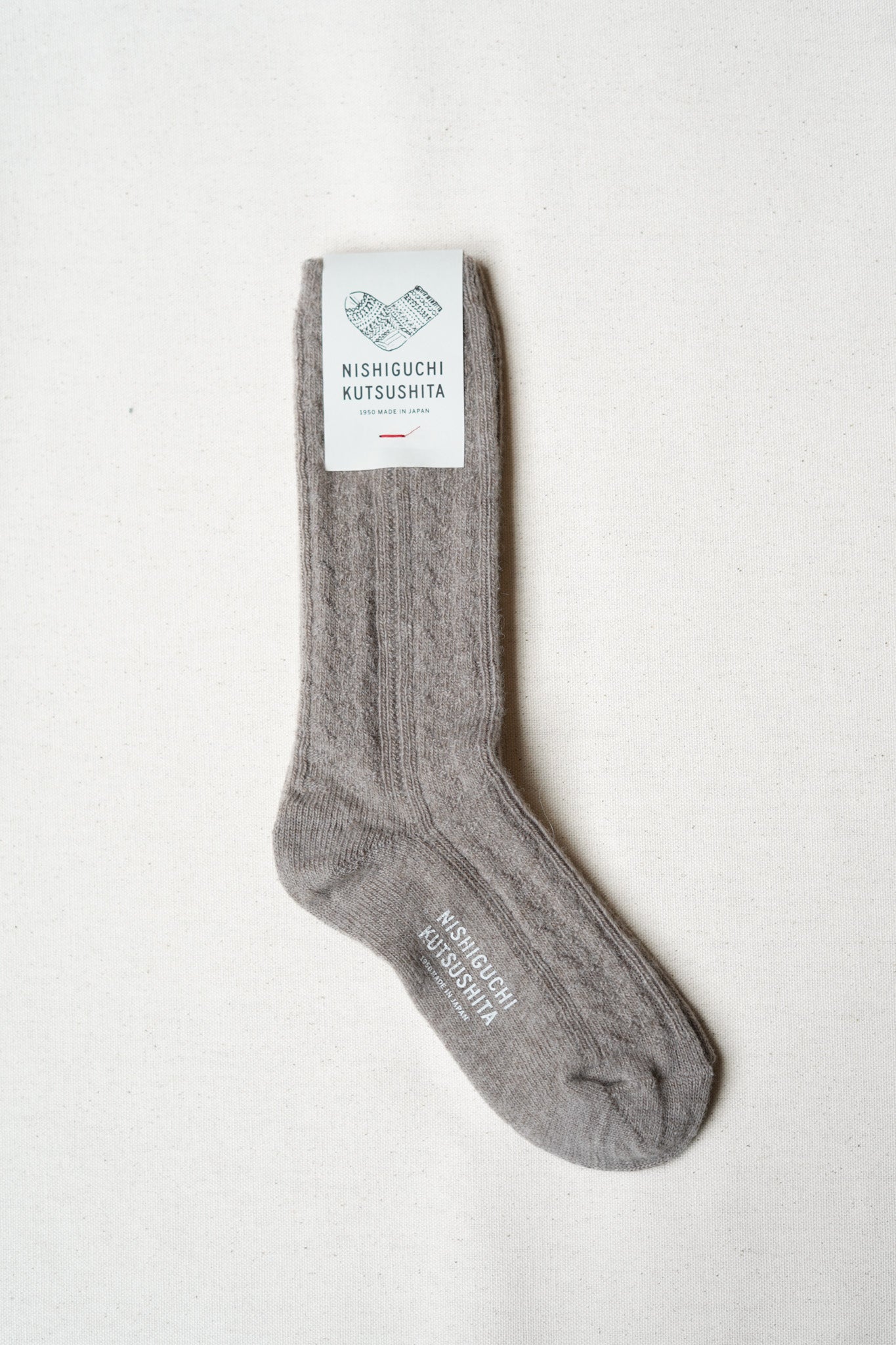 Nishiguchi Kutsushita: Praha Alpaca Wool Cable Socks
